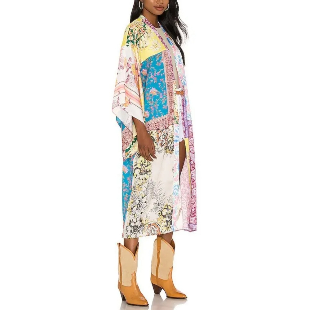 Free People Patched With Love Robe Kimono Mixed Floral Magic Combo Color M/L NWT - Picture 13 of 15
